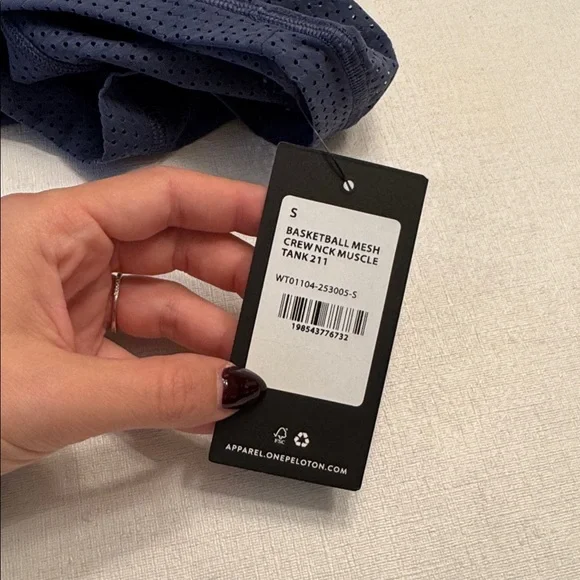 NWT Peloton Basketball Mesh Crew Neck Muscle Tank Indigo - Picture 5 of 5